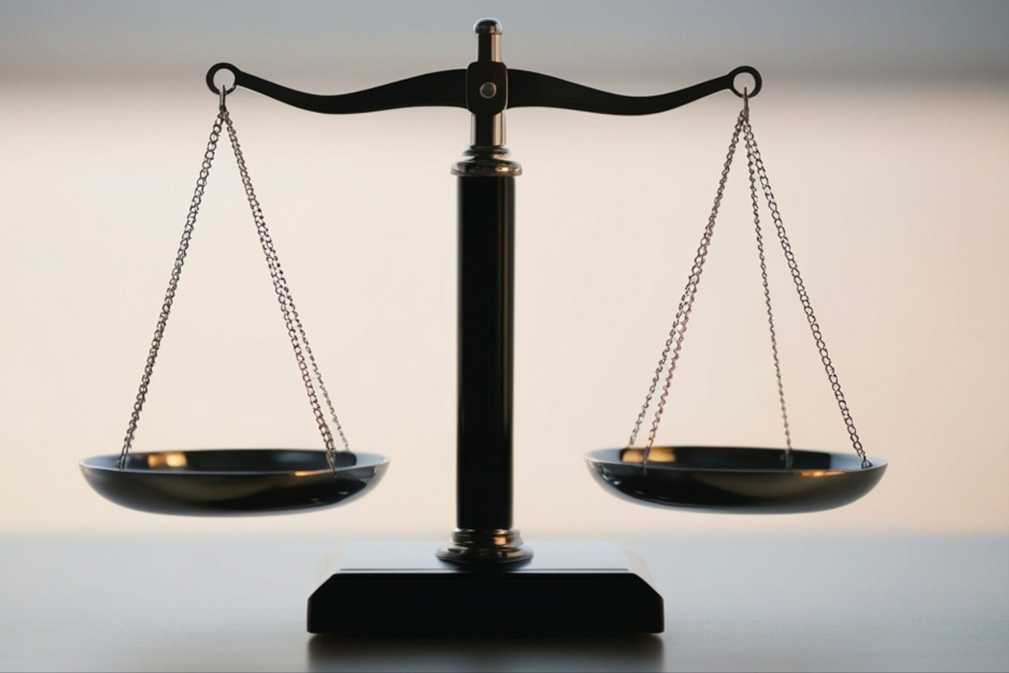 Estudia Licenciatura en Derecho 2026